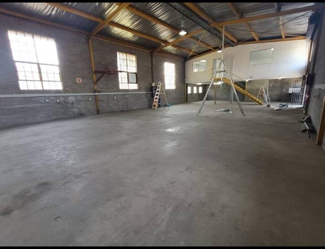 INDUSTRIAL PROPERTY TO RENT IN KYA SANDS